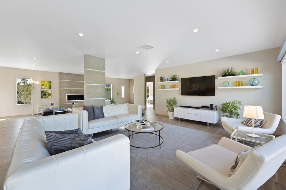 Bon Vivant Palms - 4BR in Movie Colony House in Palm Springs