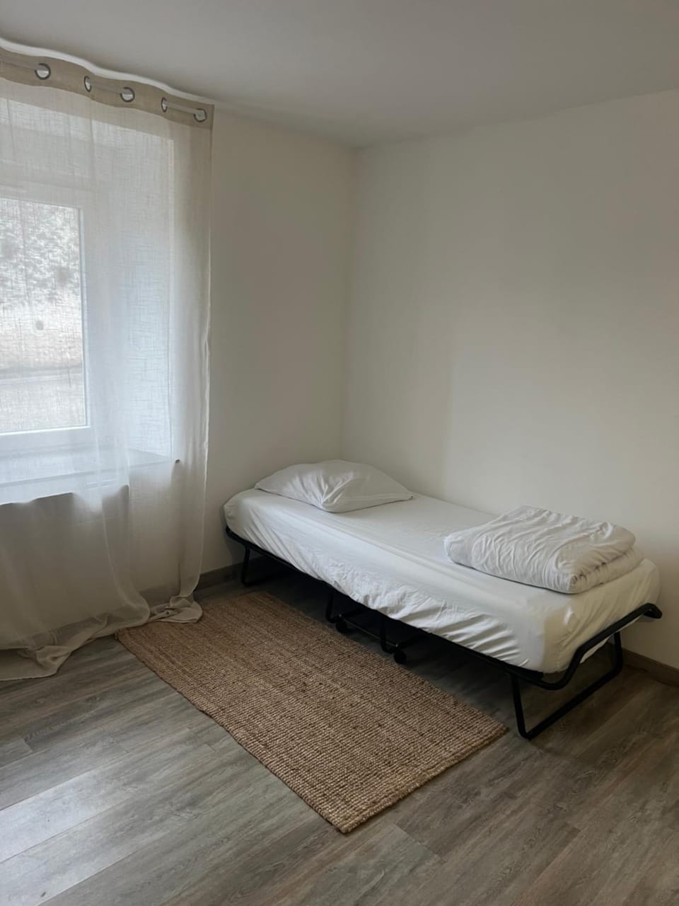 LE FAMILIAL 6 PERSONNES WIFi PARKING Apartment in Grand Est