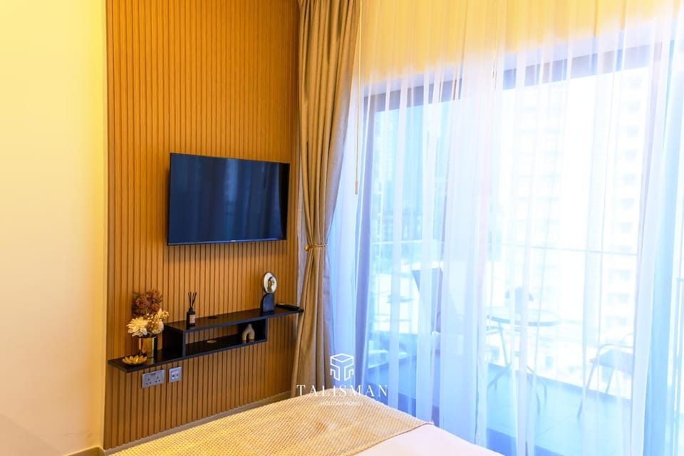 Bed, TV and multimedia