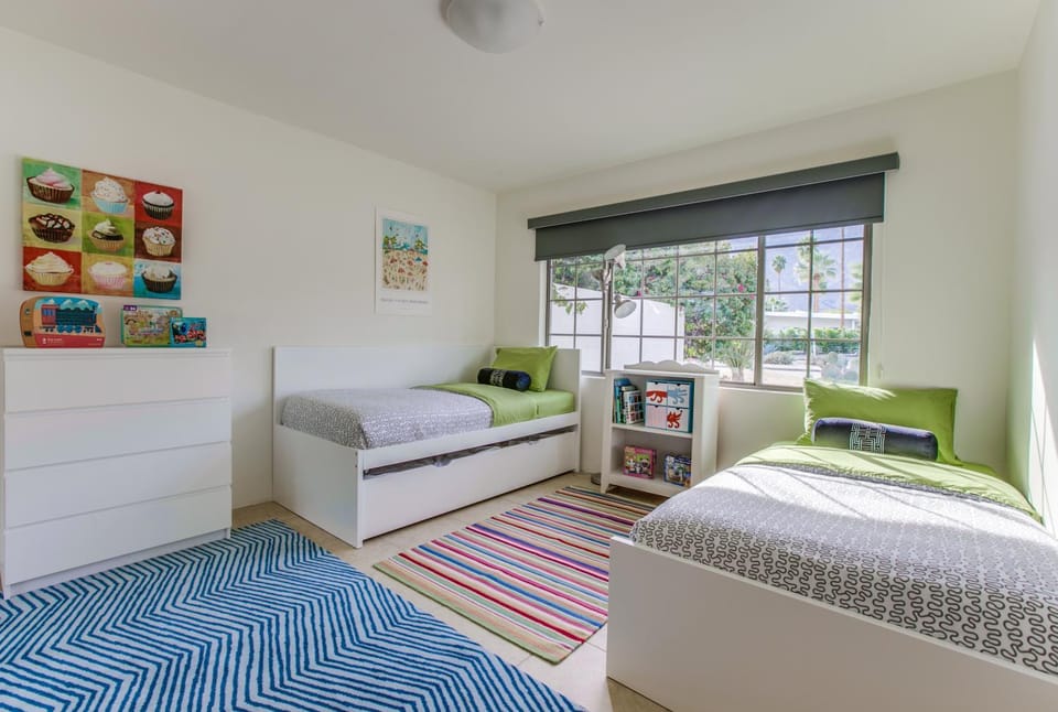 Casa Warm Sands - 3BR Group Getaway House in Palm Springs