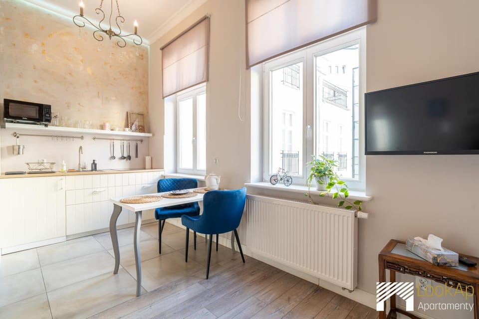 TV and multimedia, Kitchen or kitchenette, Dining area