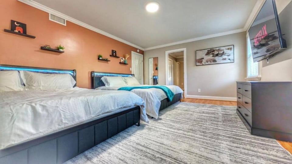 Bed, Bedroom