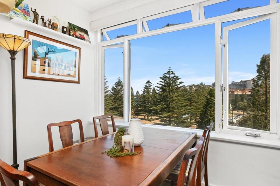 Coogee Coastal Classic Elegance by the Beach - ARD12 Apartment in Sydney