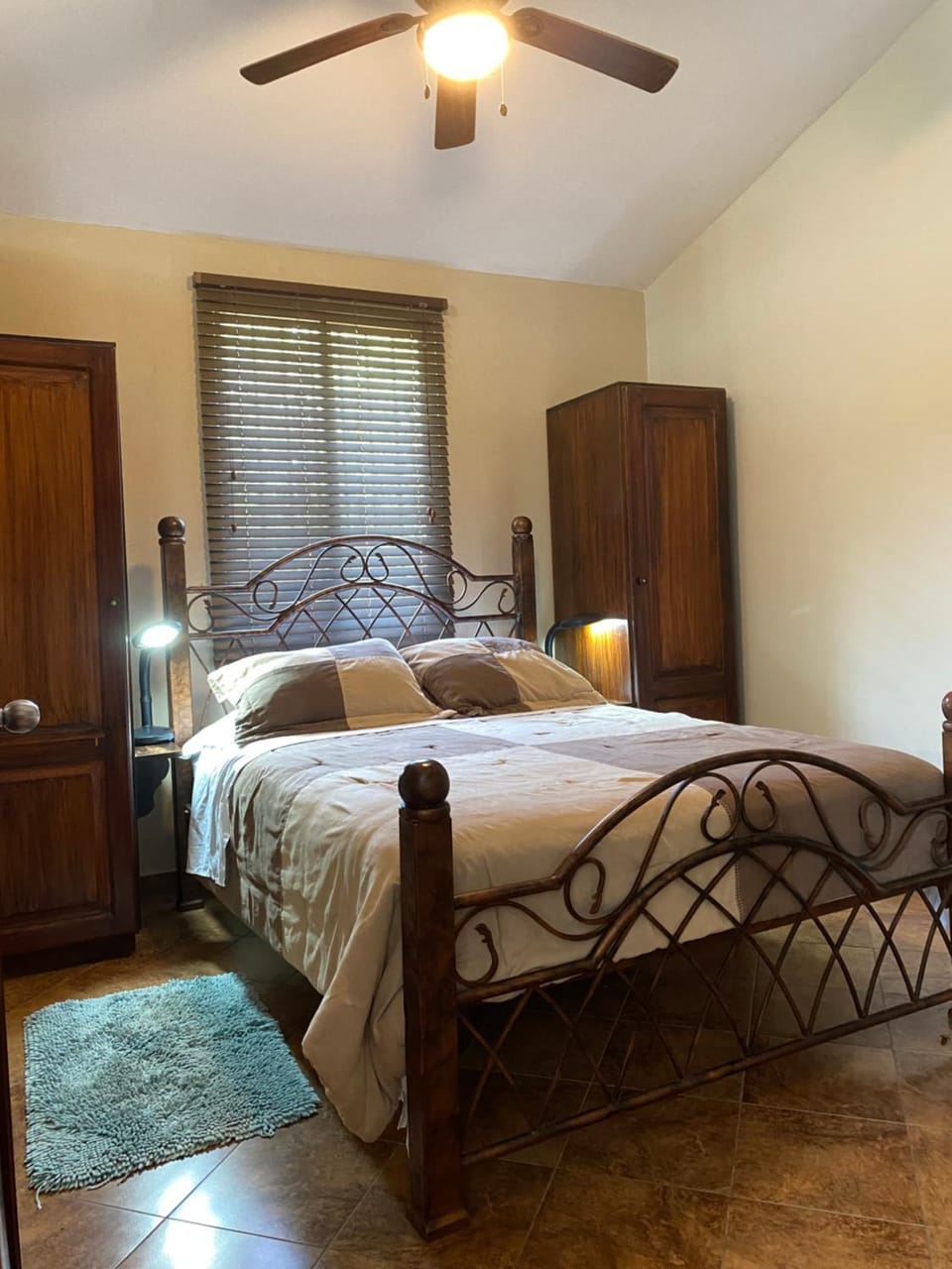 Bed, Photo of the whole room, Bedroom, wardrobe