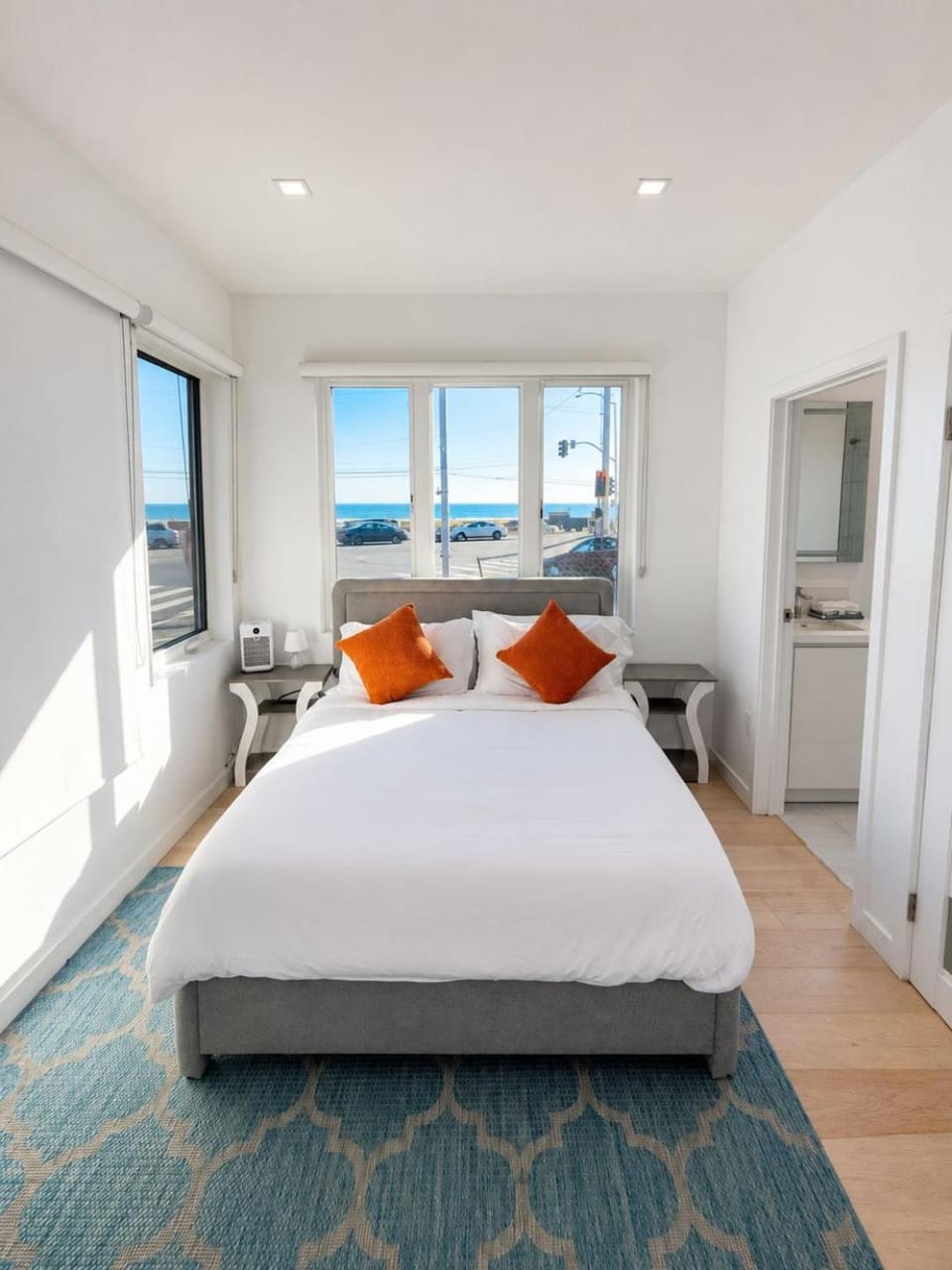 Pacific Coast Suites - Oceanfront Living Apartment hotel in Pacific Palisades