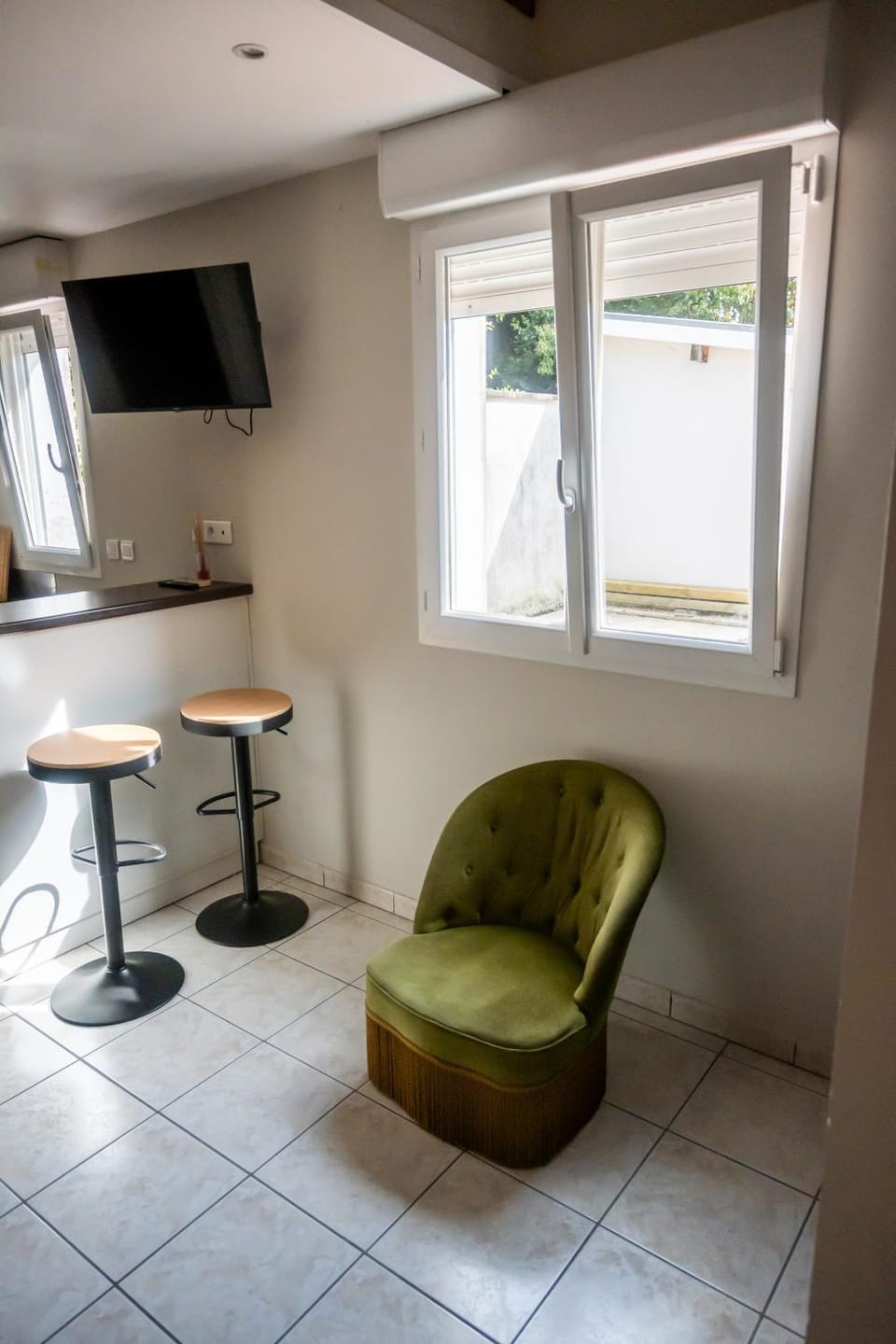 TV and multimedia, Kitchen or kitchenette, Living room, Dining area