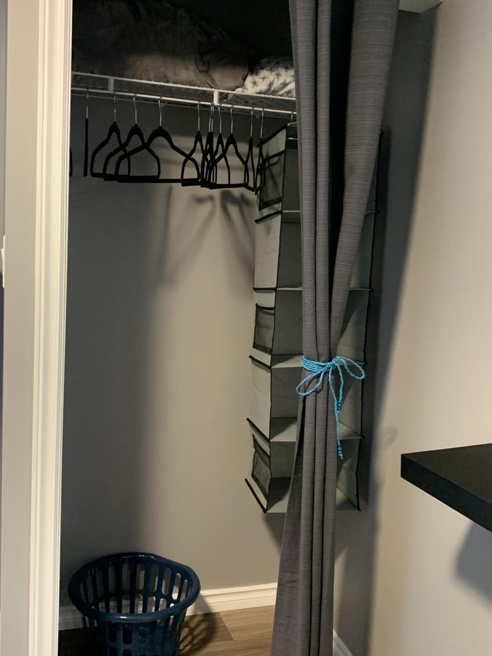 2BR House - Quiet Getaway Apartment in Windsor