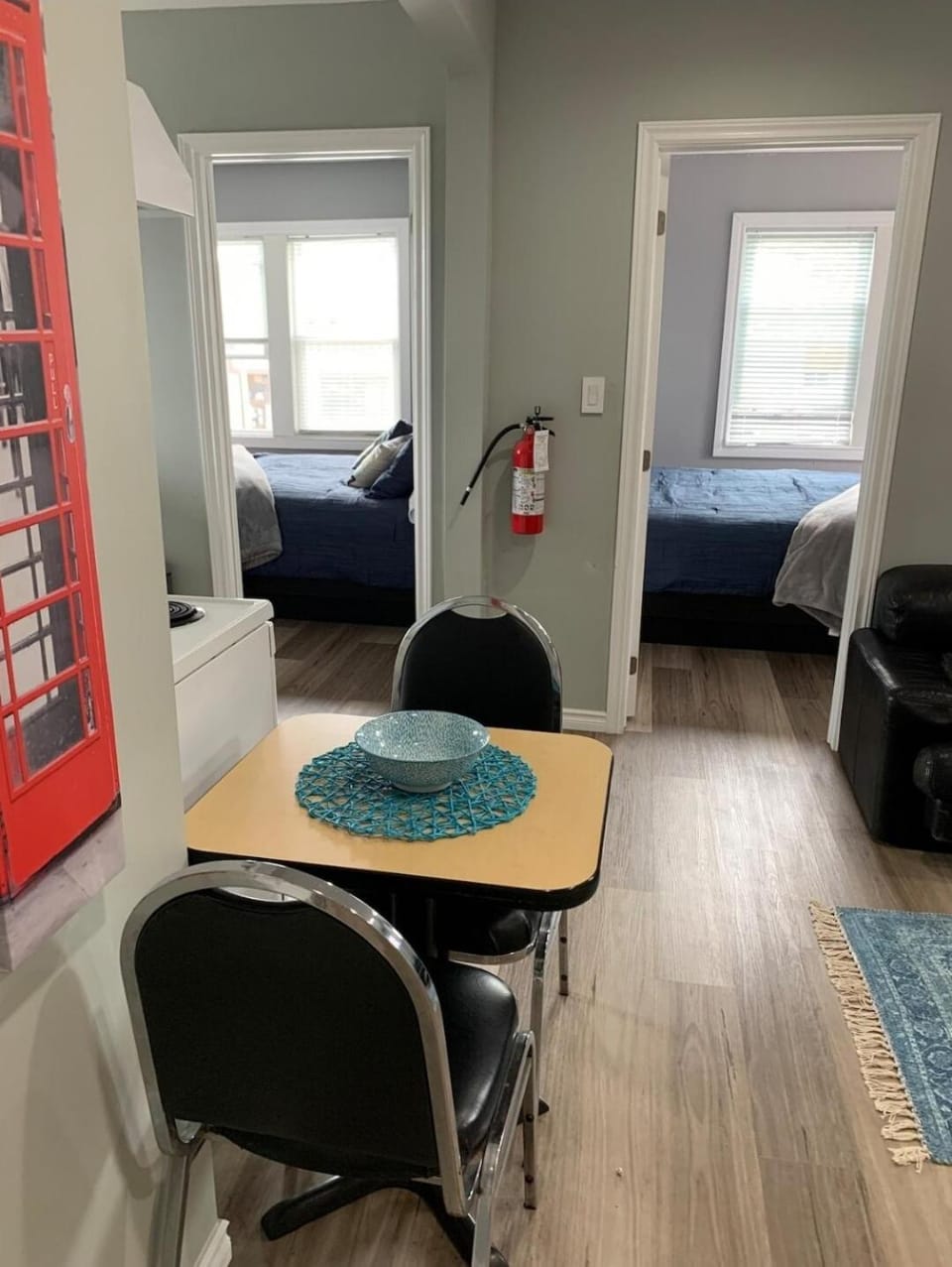 2BR House - Quiet Getaway Apartment in Windsor