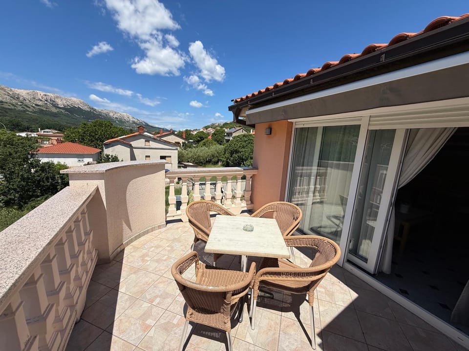 Day, View (from property/room), Balcony/Terrace, Mountain view