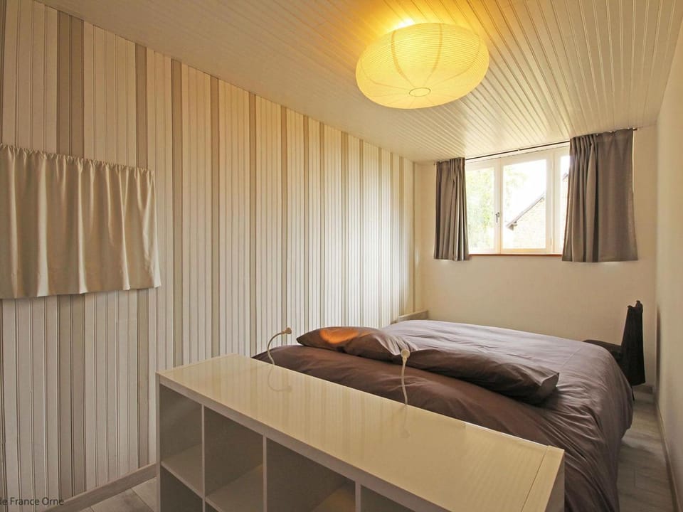 Maison de charme avec jardin et WIFI inclus - FR-1-497-238 House in Normandy