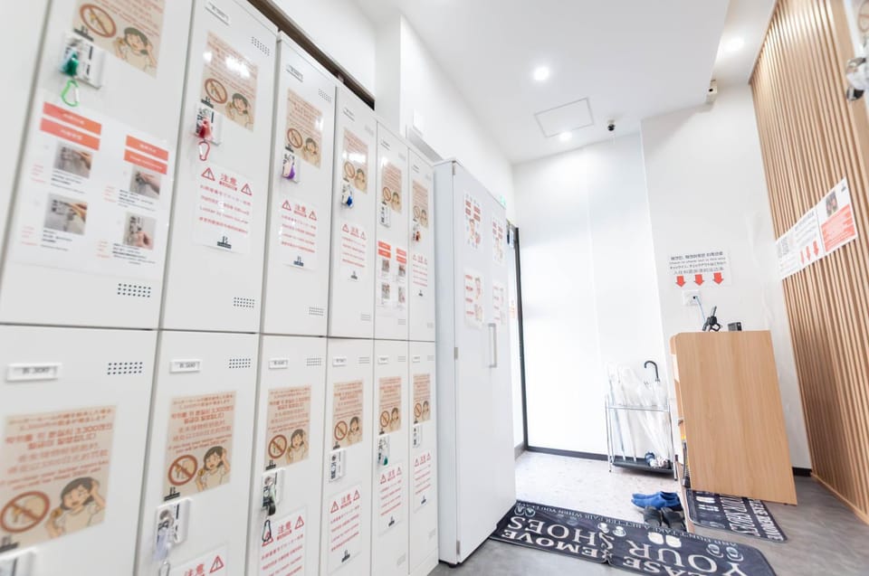 guest house B Bed and Breakfast in Osaka