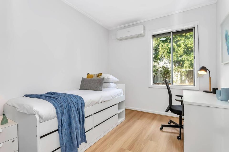 Other, Bedroom, air conditioner