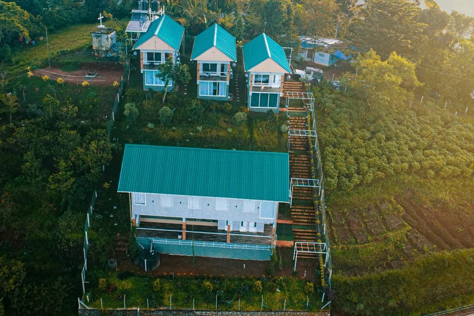 Property building, Bird's eye view, View (from property/room), View (from property/room), Garden view, Garden view, Mountain view, Mountain view