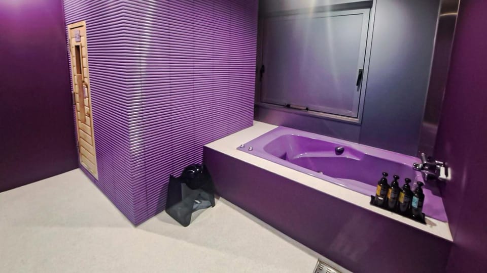 Sauna, Bath