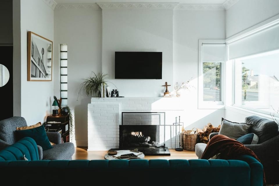 TV and multimedia, Living room, Seating area