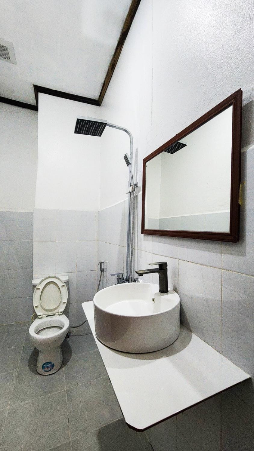 Shower, Toilet, Bathroom, Open Air Bath