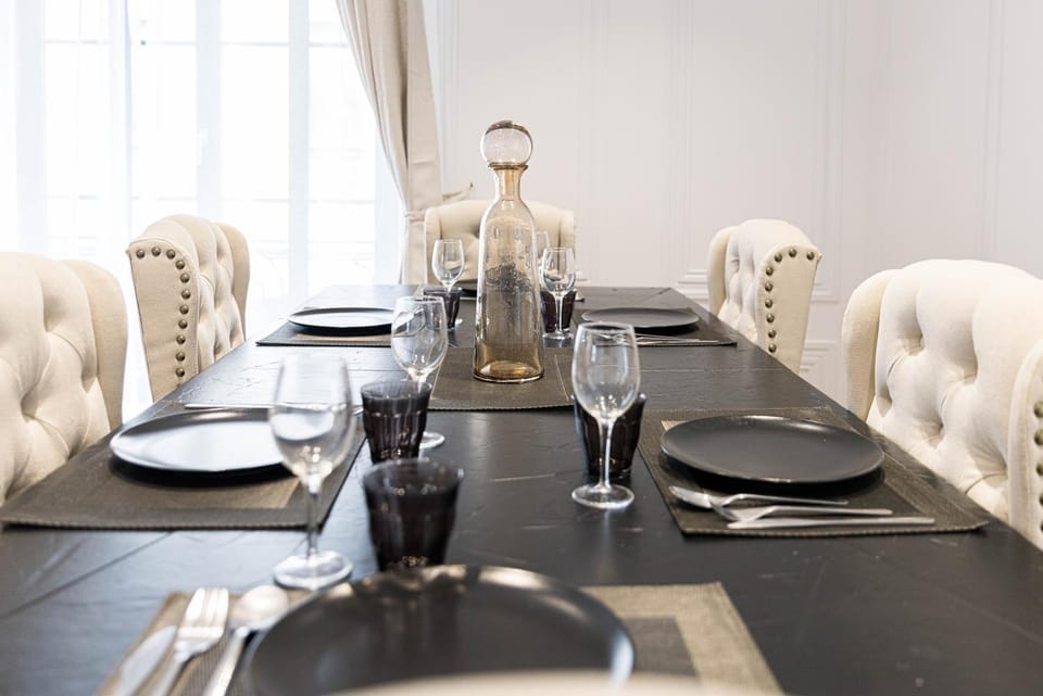 Living room, Seating area, Dining area