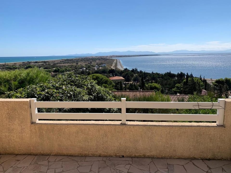 Natural landscape, View (from property/room), Balcony/Terrace, Sea view