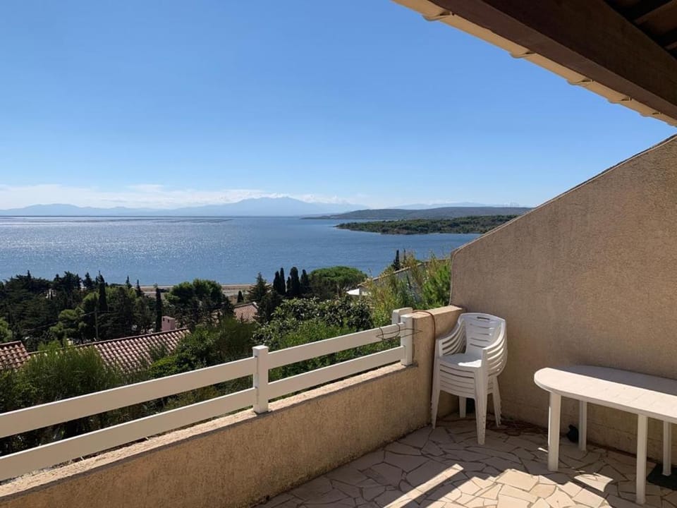 Natural landscape, View (from property/room), Balcony/Terrace, Sea view
