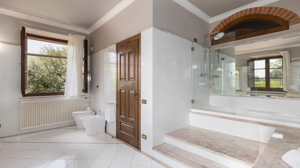 VILLA LA MONARCA 16, Emma Villas Villa in Tuscany