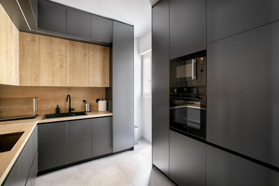 Coffee/tea facilities, Kitchen or kitchenette, dishwasher, microwave, oven, stove