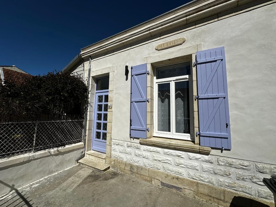Charmante maison rénovée près du centre - FR-1-709-91 House in Fouras