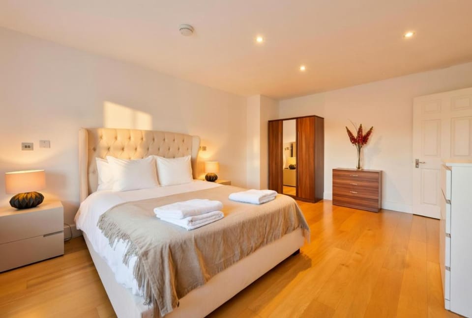 3 bedrooms penthouse in Queen's gate Apartment in City of Westminster