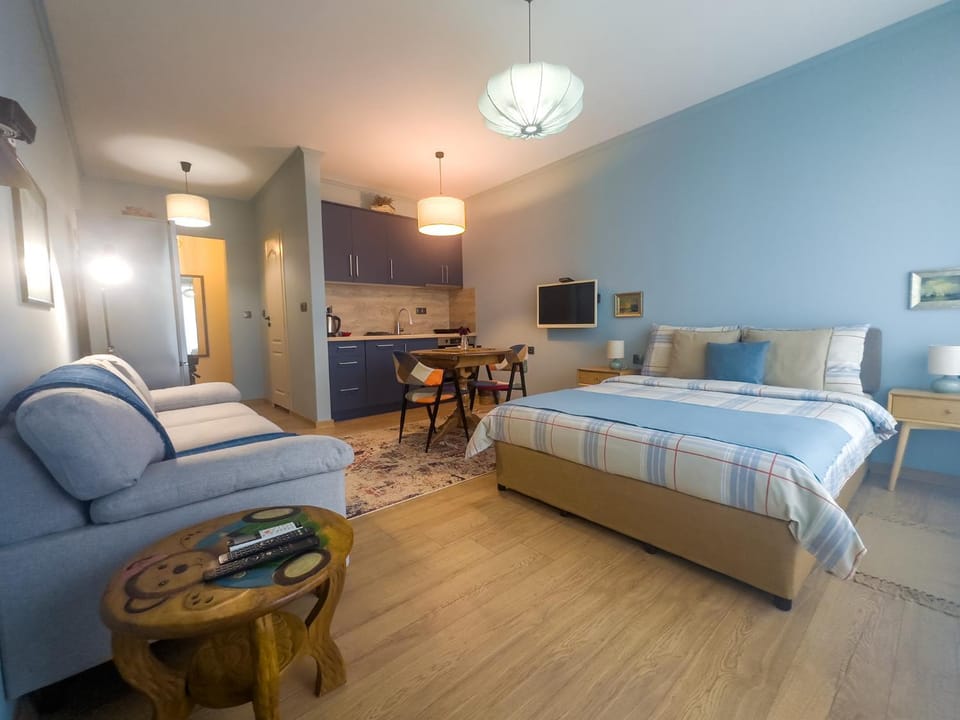 Photo of the whole room, Bedroom