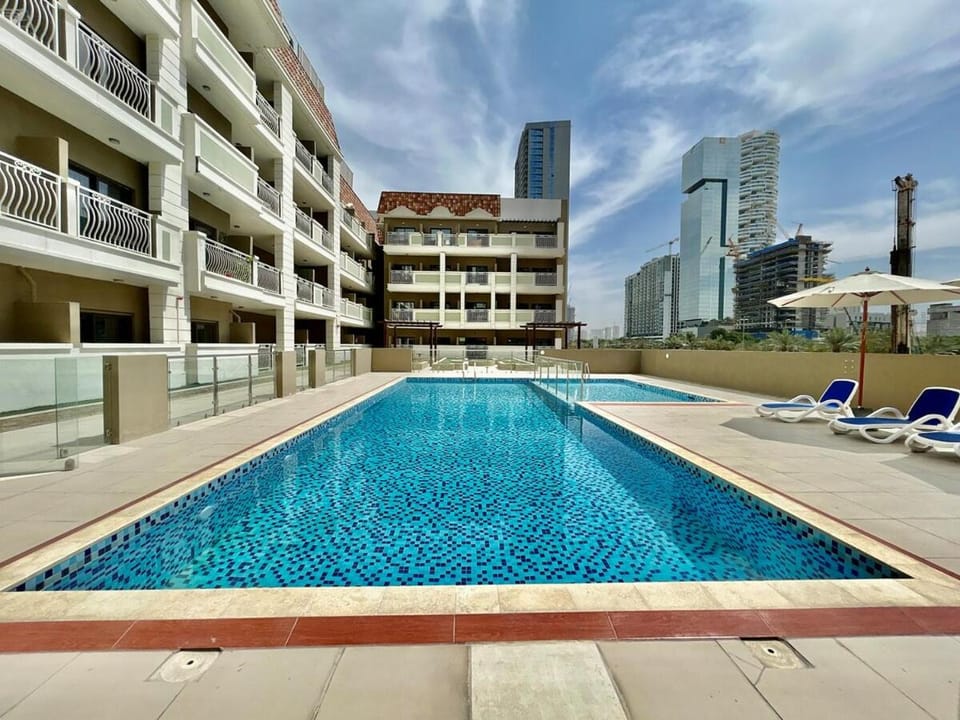 Homes2Retreat - Serene 1BR Getaway with Stunning Views Apartment in Dubai