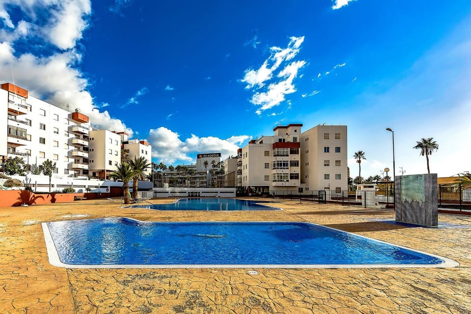 Day, Pool view, Swimming pool