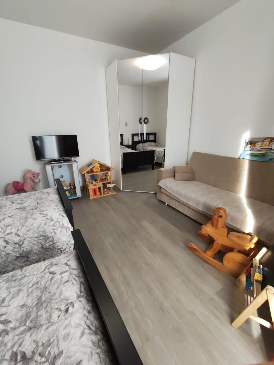 appartamento IL Tulipano camera quadrupla con bagno senza cucina e monolocale con bagno e angolo cottura Bed and Breakfast in Sestri Levante