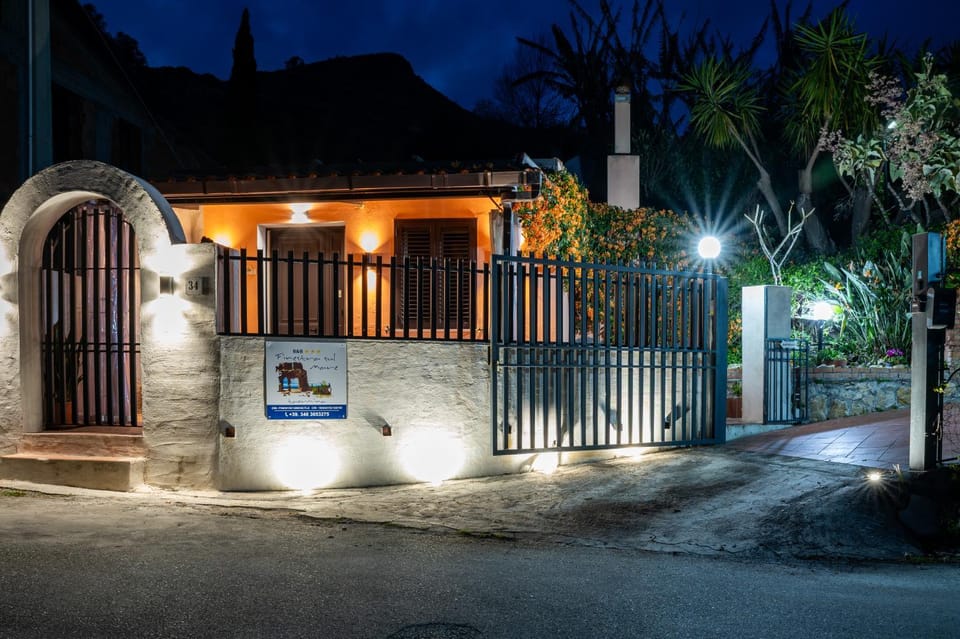 B&B Med - Finestra sul Mare Bed and Breakfast in Sicily
