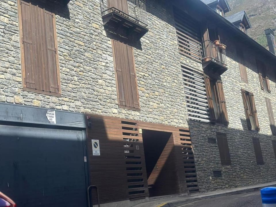Winahost Apartamento Temporal Esterri d'Àneu Apartment in Esterri d'Àneu