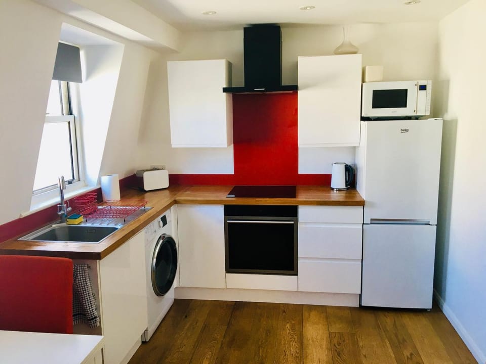 microwave, oven, washing machine, kitchen