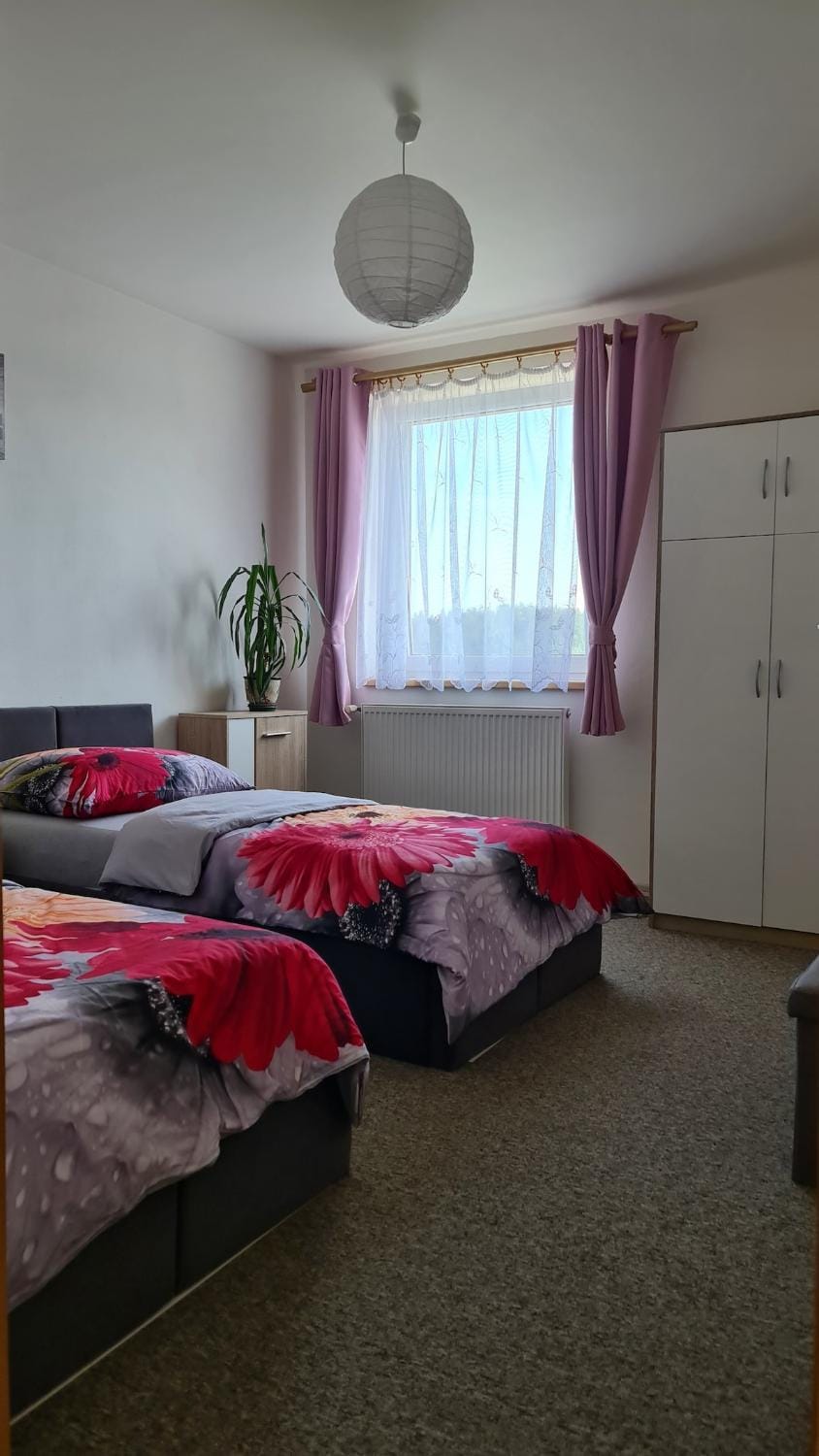 Bed, Bedroom, wardrobe
