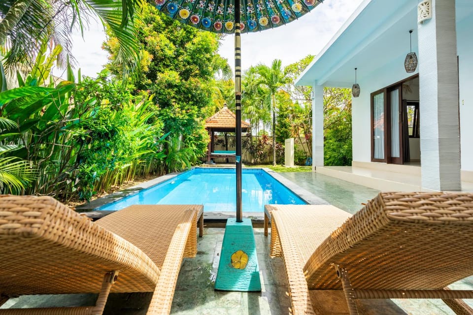 Garden, Garden view, Pool view, Swimming pool, Swimming pool, sunbed