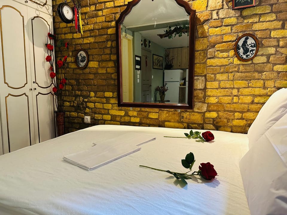 Bed, Decorative detail, Bedroom