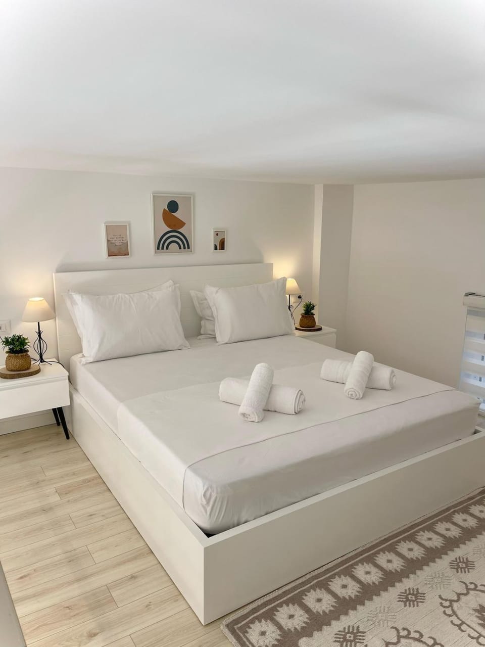 Green Cozy Home City Center by PikHost Apartment in Tirana