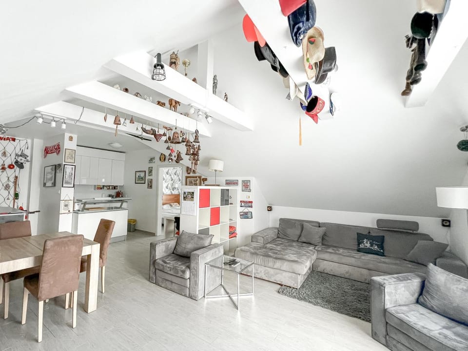 Living room, Seating area, Dining area