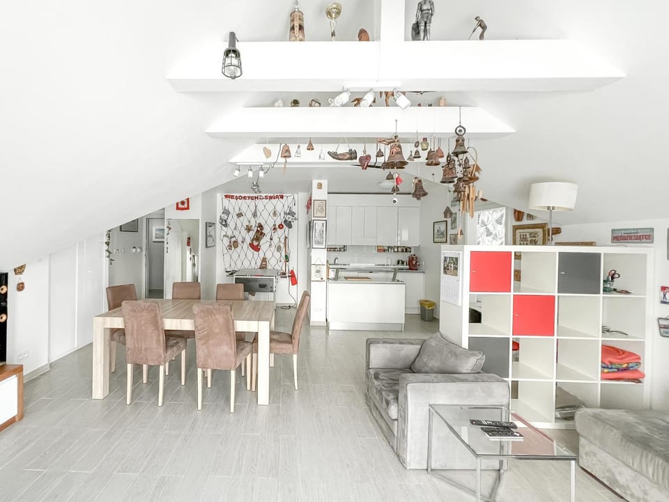 Kitchen or kitchenette, Living room, Dining area