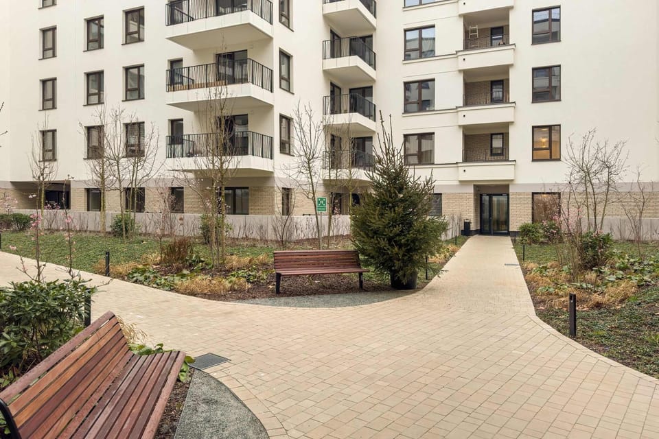 Property building, Day