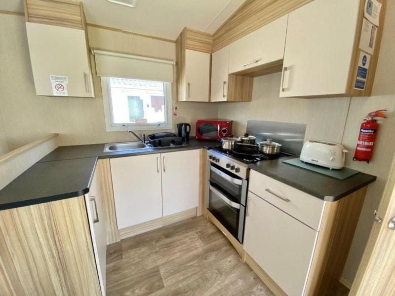 Trieste, Waterside Campground/ 
RV Resort in Paignton