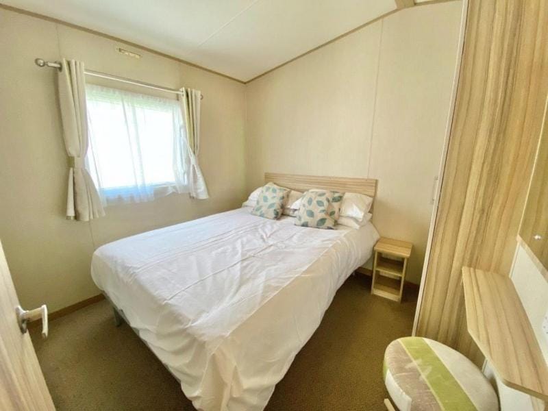 Trieste, Waterside Campground/ 
RV Resort in Paignton