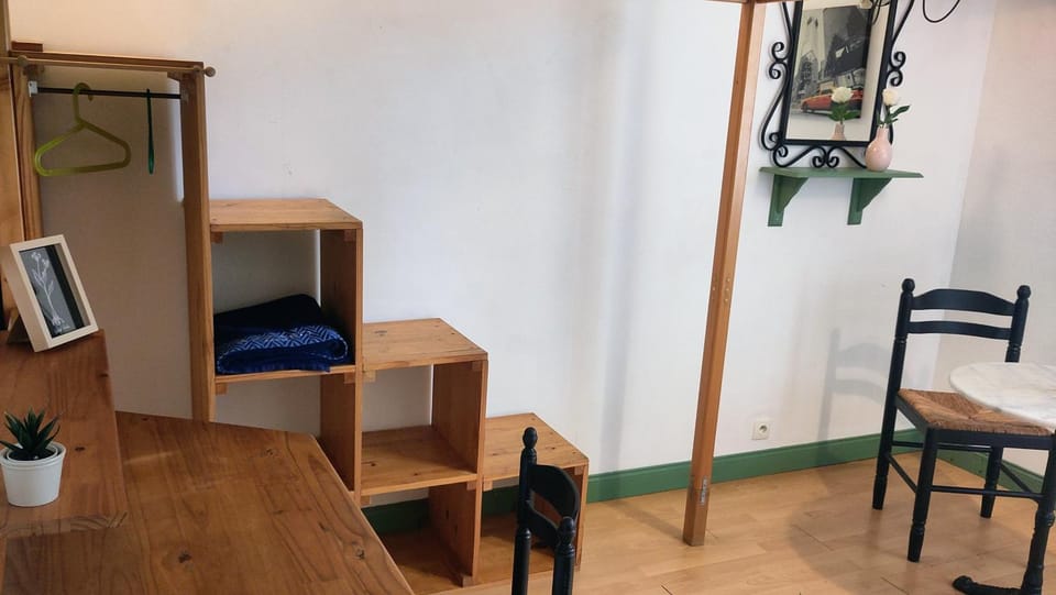 Chambre - Studette Indépendante Zola Apartment hotel in Saint-Herblain