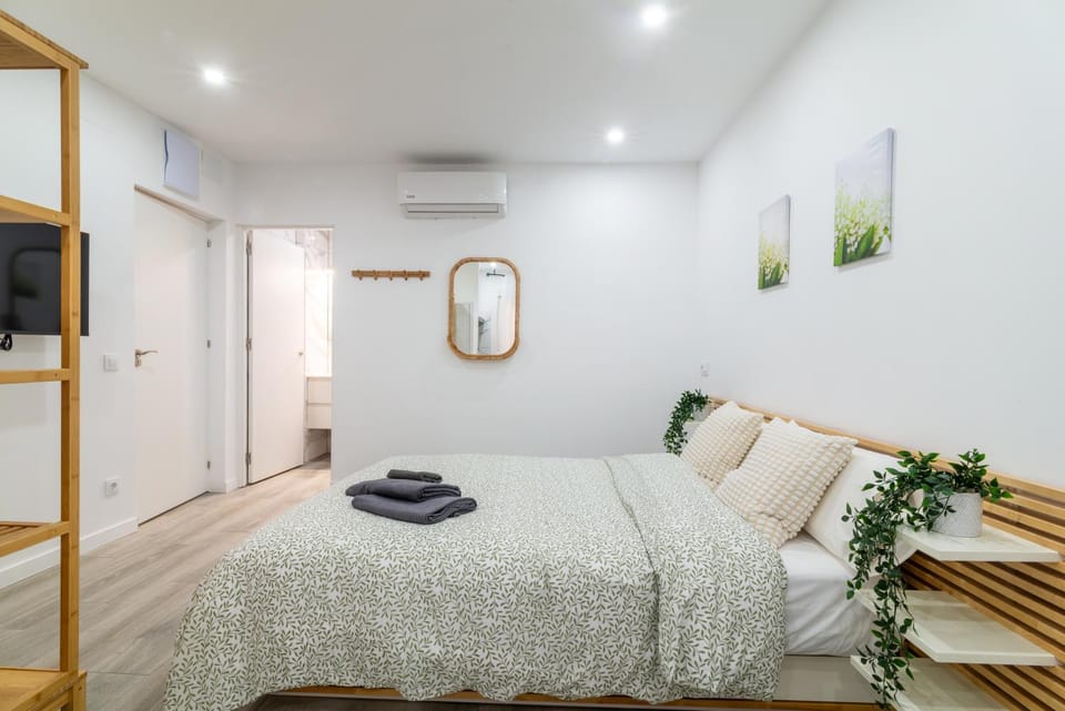 Salatan Apartments, Plaza Paris Apartment in Lloret de Mar