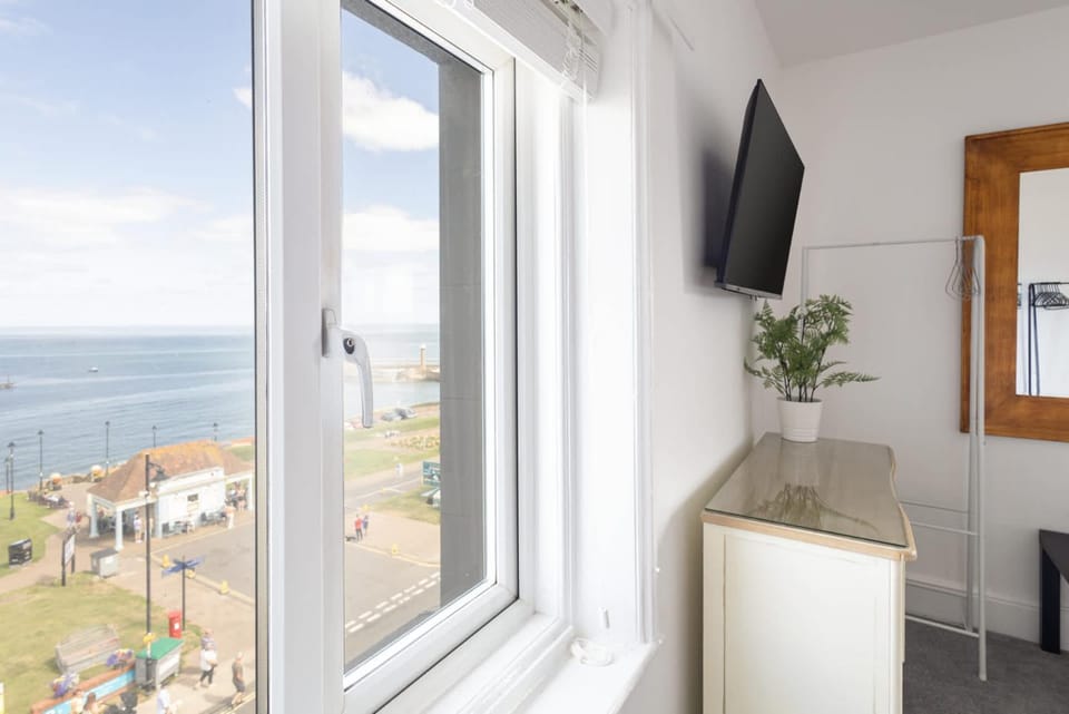 TV and multimedia, Sea view