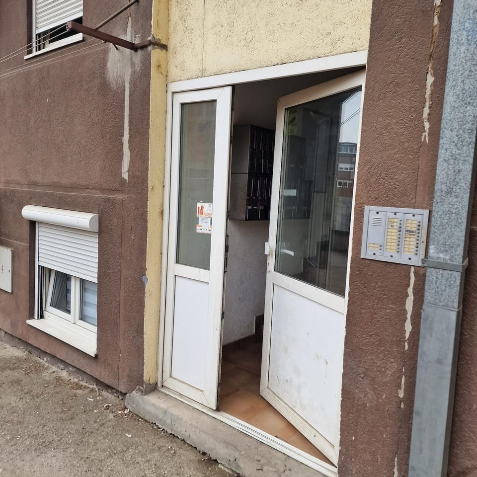Property building, Facade/entrance