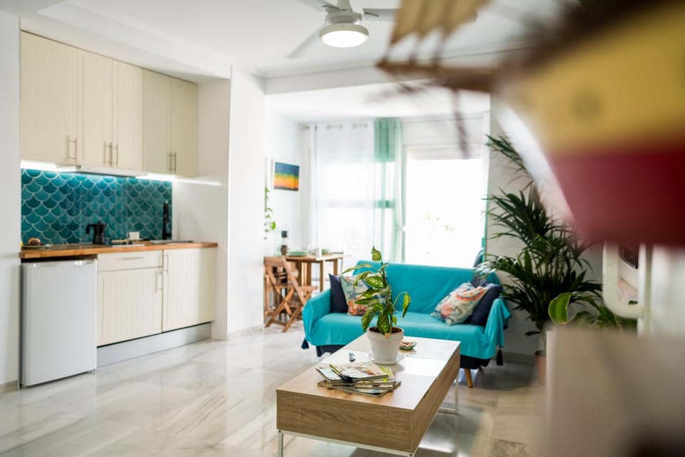 Kitchen or kitchenette, Living room, Dining area