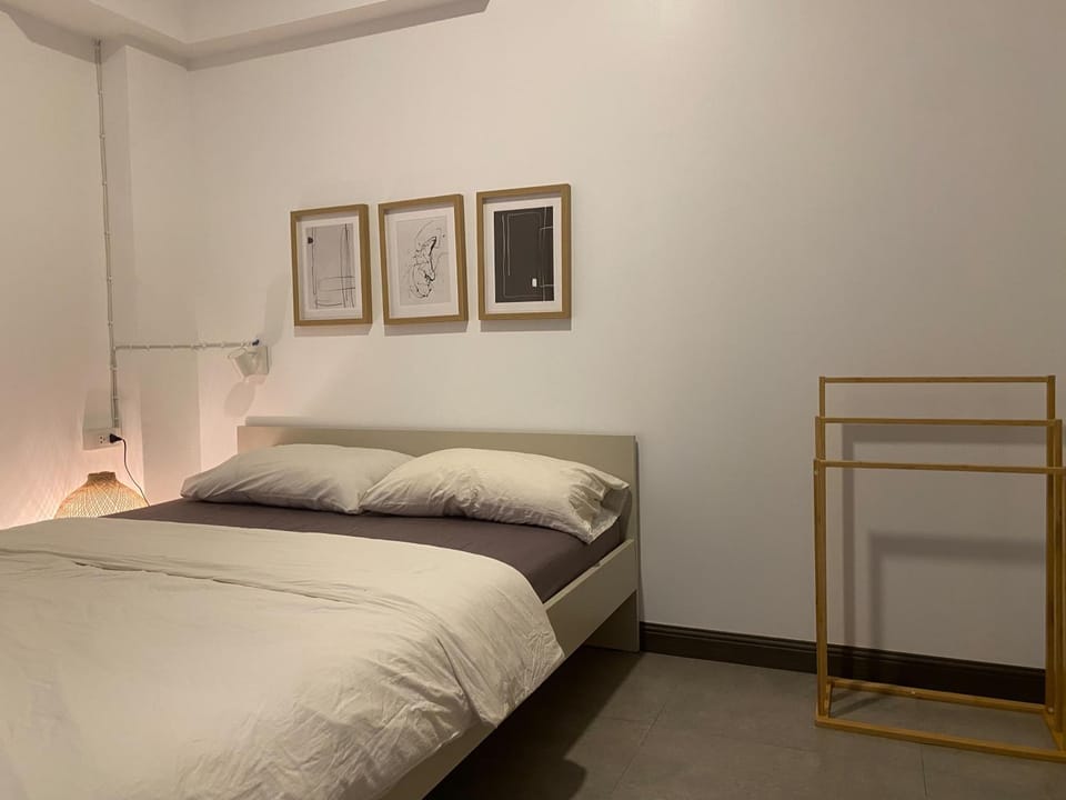 2 Bedroom Condo Bangna Steps to Mega Bangna & IKEA Quick Airport Access Apartment in Bangkok