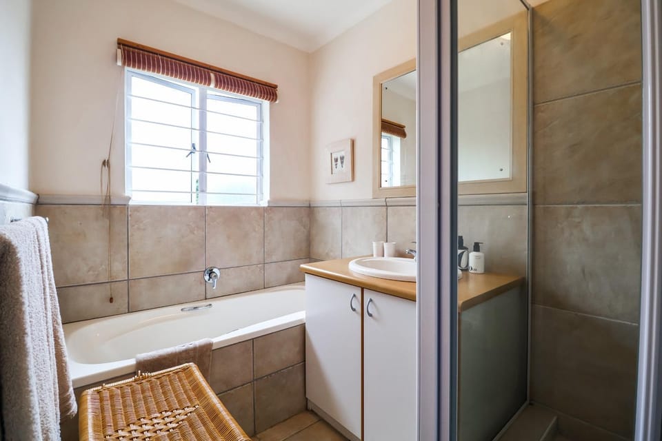 Contemporary Living In Plett House in Plettenberg Bay